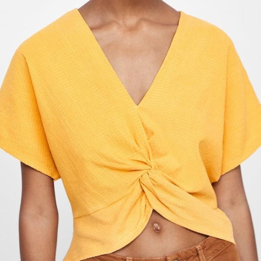 Zara V Neck Twist Front Short Sleeve Top - Picture 2 of 7